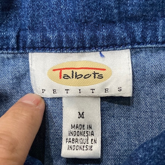 Talbots Denim Sleeveless Button Down Vest Top Size M Petite - Picture 3 of 4
